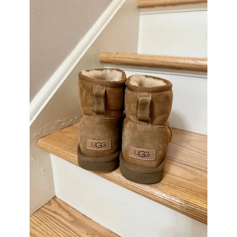 UGG Classic Mini Chestnut Suede Shearling Ankle Boots Womens 8 Snow Winter